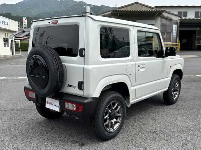 Suzuki Jimny 2025 — миниатюра 3