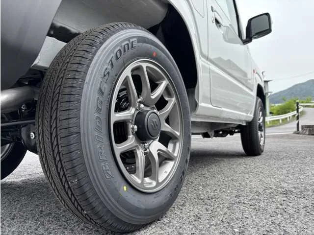 Suzuki Jimny 2025 — миниатюра 4