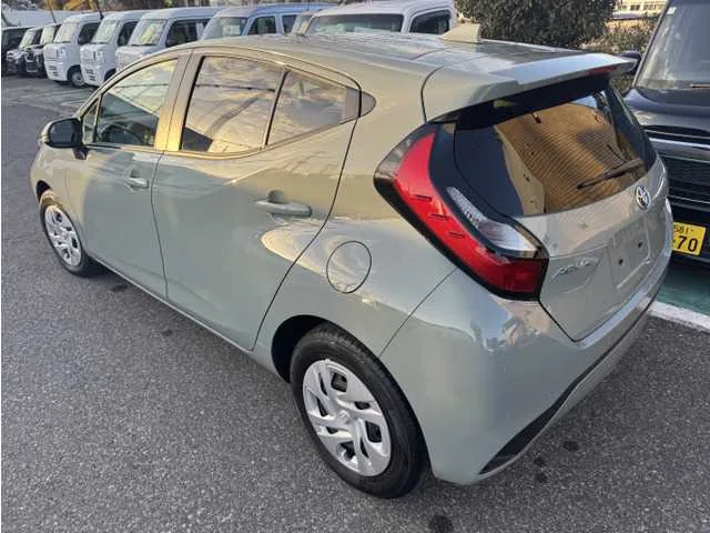Toyota AQUA 2024 — миниатюра 2