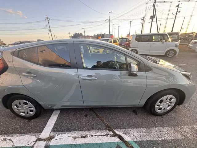 Toyota AQUA 2024 — миниатюра 4
