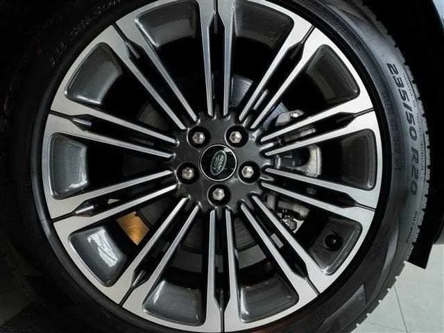 Land Rover Land Rover Others 2023 — миниатюра 3