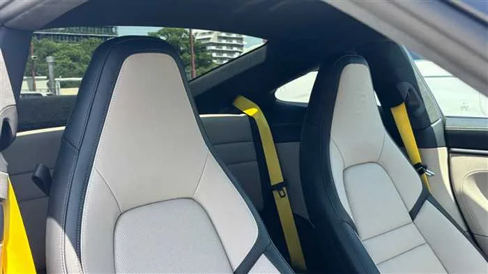 Porsche 911 GTS PDK 2025 — миниатюра 4