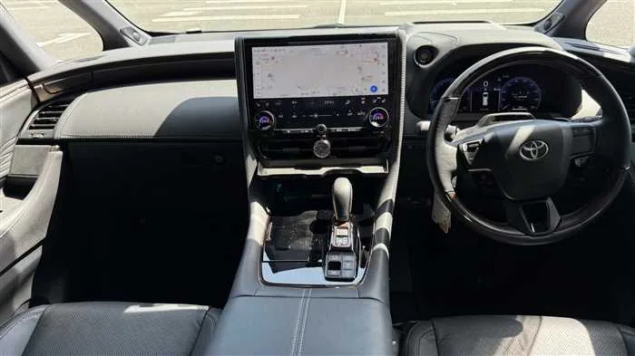 Toyota Vellfire Z 4WD 2025 — миниатюра 5