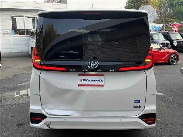Toyota Noah 2023 — миниатюра 3