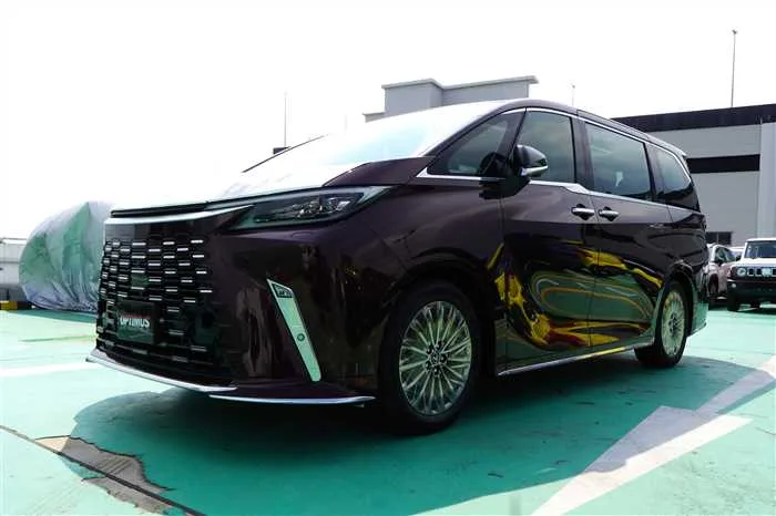 Lexus Other BRAND NEW LEXUS LM350h LUXURY 2025 — фото 1, купить с доставкой в Москву