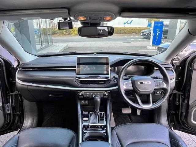 Jeep Commander 2023 — миниатюра 3