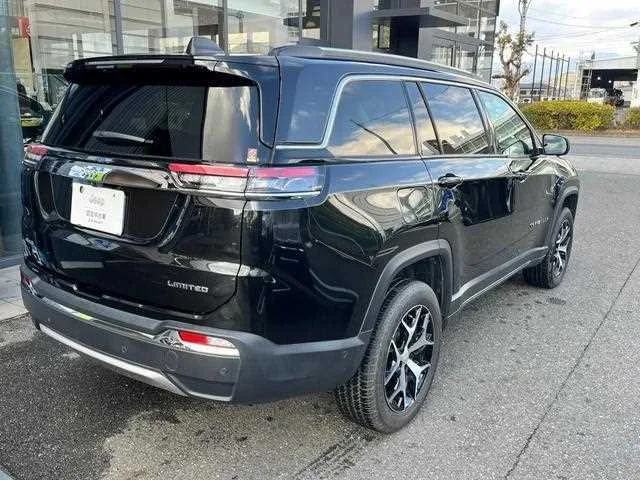 Jeep Commander 2023 — миниатюра 5