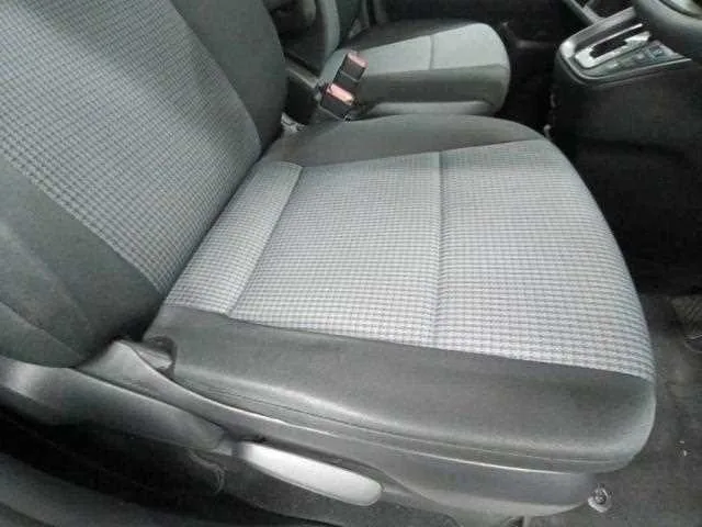 Toyota Noah 2023 — миниатюра 3
