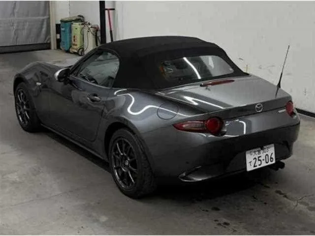 Mazda Roadster 2022 — миниатюра 2