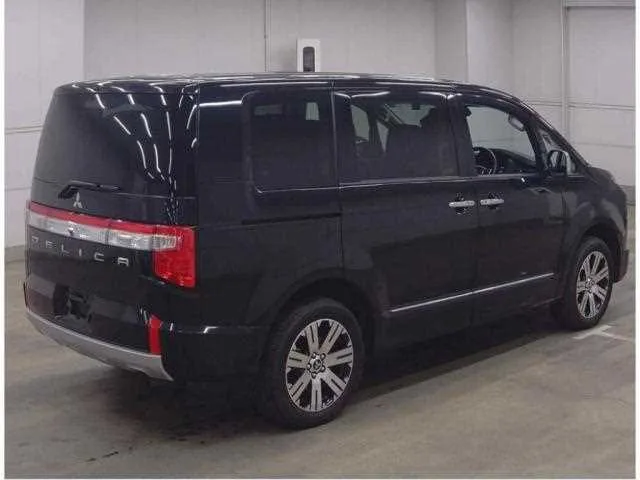 Mitsubishi Delica D5 4WD 2024 — миниатюра 3