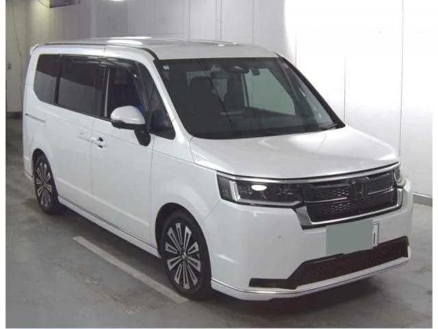 Honda Step WGN 2023 — фото 1, купить с доставкой в Москву