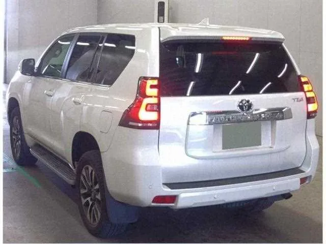 Toyota Land Cruiser Prado 2022 — миниатюра 5