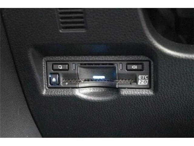 Toyota Noah 2022 — миниатюра 3
