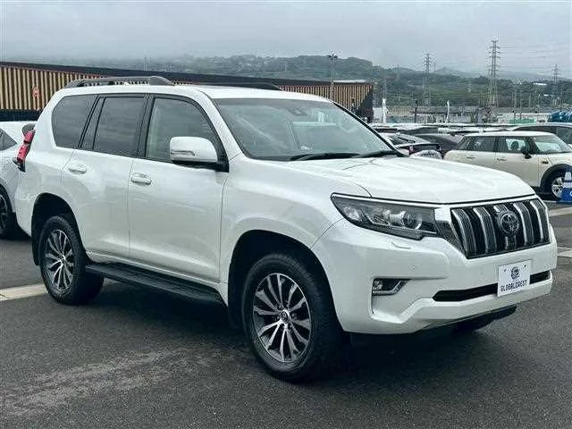 Toyota Land Cruiser Prado 2023 — миниатюра 5