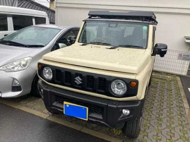 Suzuki Jimny XC 2023 — фото 1, купить с доставкой в Москву