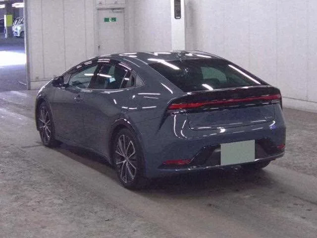 Toyota Prius 2024 — миниатюра 2