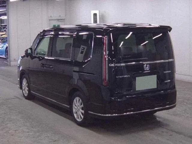 Honda Step WGN 2022 — миниатюра 2