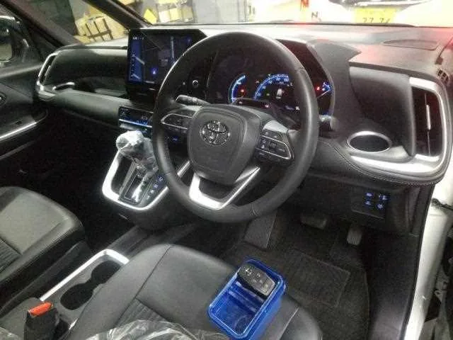 Toyota Noah 2024 — миниатюра 3