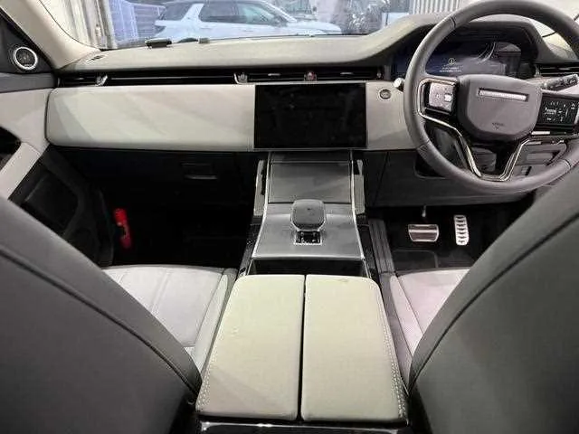 Land Rover Land Rover Others 2024 — миниатюра 2