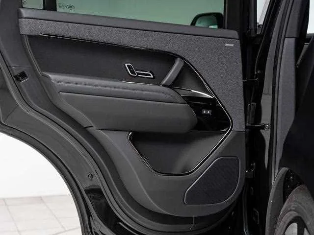Land Rover Range Rover Sport 2025 — миниатюра 5