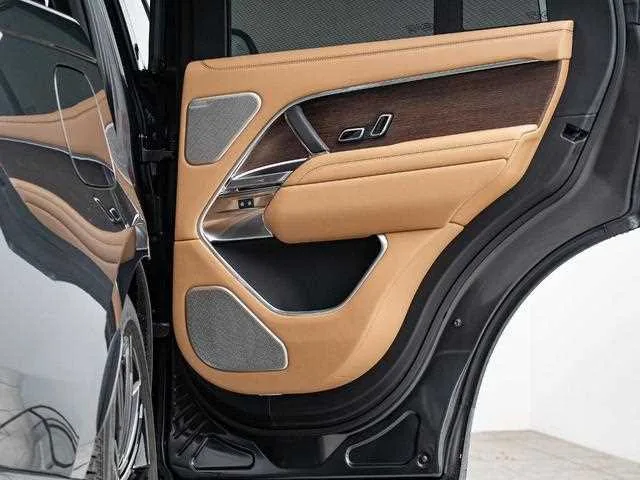 Land Rover Range Rover 2025 — миниатюра 3