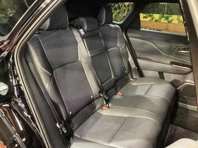 Toyota Crown Estate 2025 — миниатюра 4