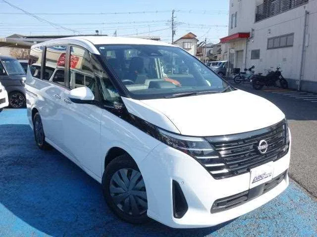Nissan Serena 2023 — миниатюра 2