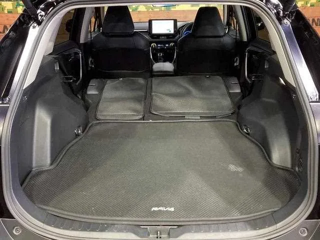 Toyota RAV4 2024 — миниатюра 4