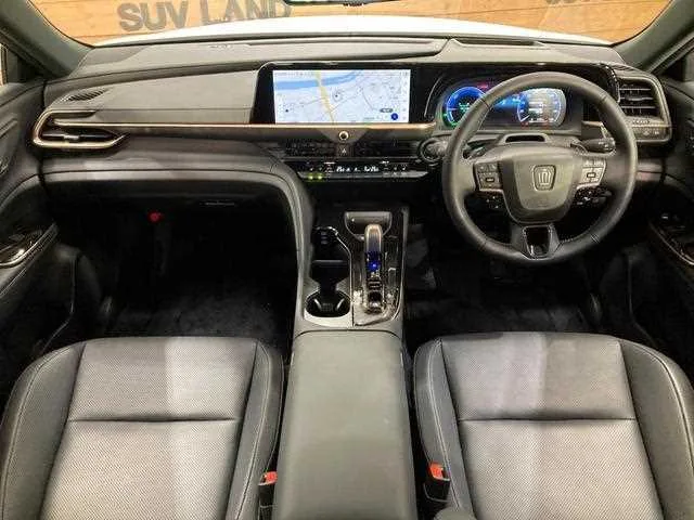 Toyota Crown Estate 2025 — миниатюра 2