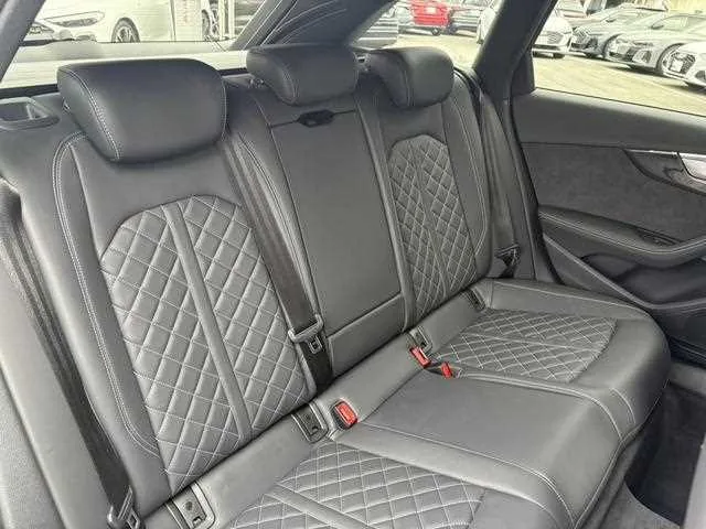 Audi S4 2023 — миниатюра 5