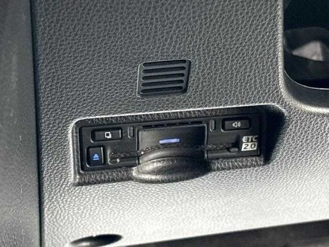 Toyota Noah 2023 — миниатюра 5
