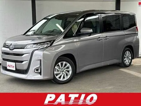 Toyota Noah 2024 купить в Москве