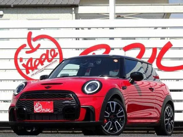 BMW MINI 2023 — фото 1, купить с доставкой в Москву