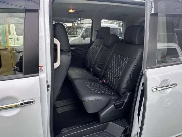 Mitsubishi Delica D:5 2024 — миниатюра 3