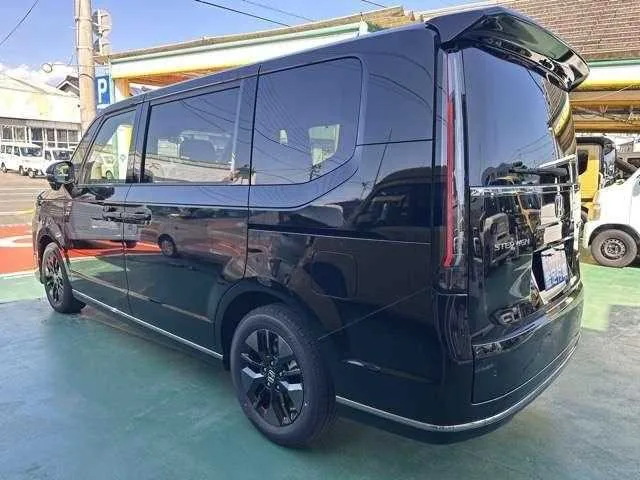 Honda Step WGN 2026 — миниатюра 2