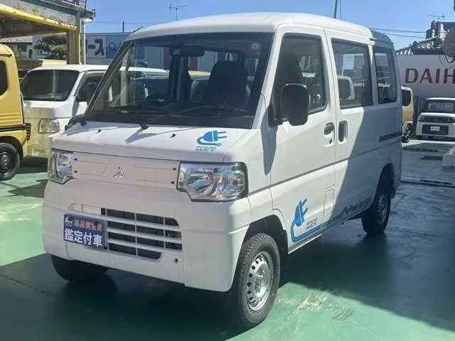 Mitsubishi Mitsubishi Others 2022 — фото 1, купить с доставкой в Москву