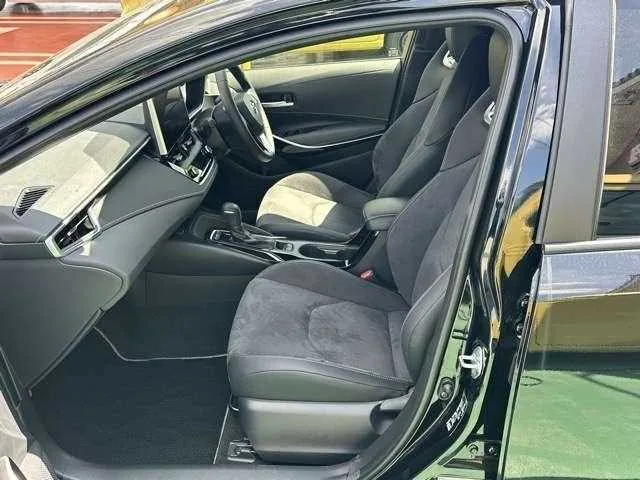Toyota Corolla Sedan 2025 — миниатюра 5