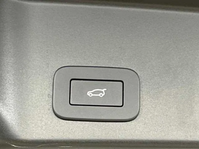 Land Rover Land Rover Others 2025 — миниатюра 4