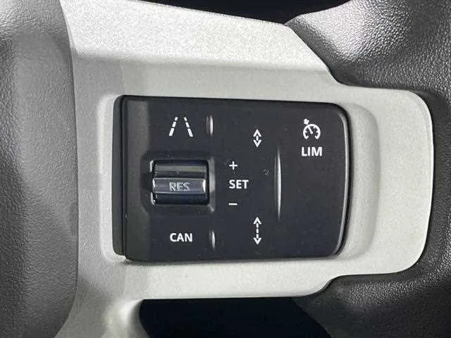 Land Rover Defender 2023 — миниатюра 5