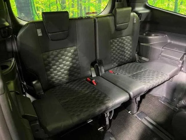 Toyota Voxy 2025 — миниатюра 4