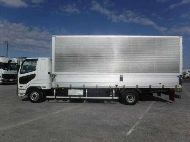 Mitsubishi Fuso Fighter 2023 — миниатюра 3