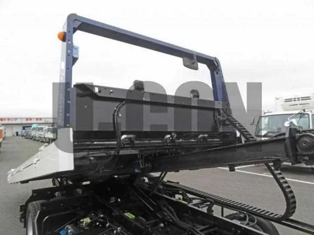 Mitsubishi Fuso Canter 2023 — миниатюра 5
