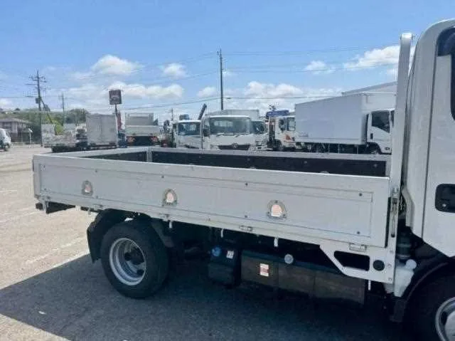 Isuzu Elf Truck 2025 — миниатюра 3