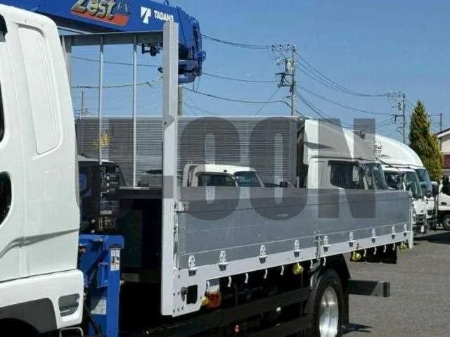 Mitsubishi Fuso Fighter 2024 — миниатюра 3