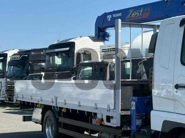 Mitsubishi Fuso Fighter 2024 — миниатюра 5