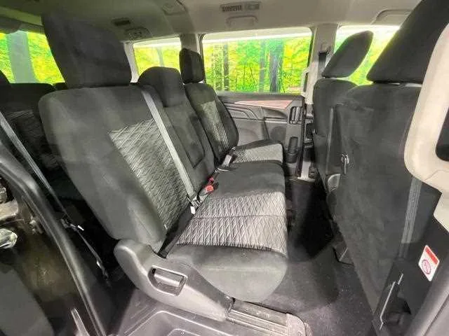 Mitsubishi Delica D:5 2023 — миниатюра 3