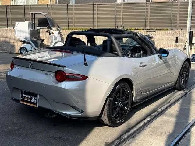 Mazda Roadster 2022 — миниатюра 3