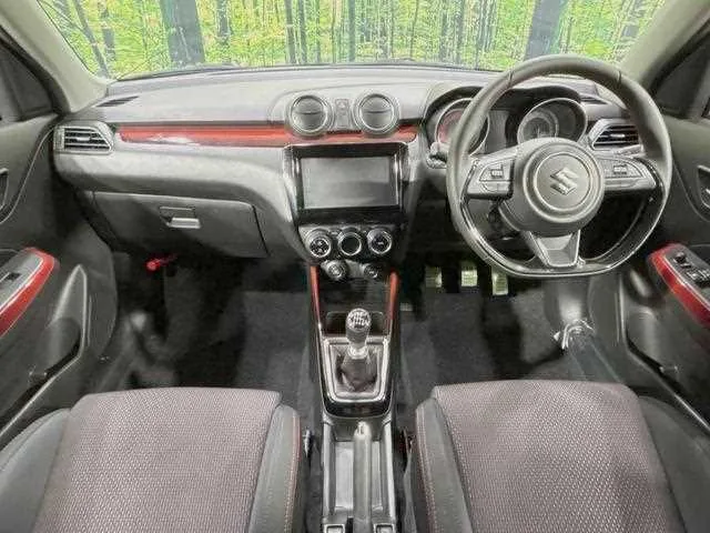 Suzuki Swift 2023 — миниатюра 2