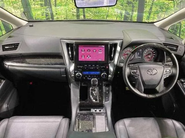 Toyota Alphard G 2022 — миниатюра 2