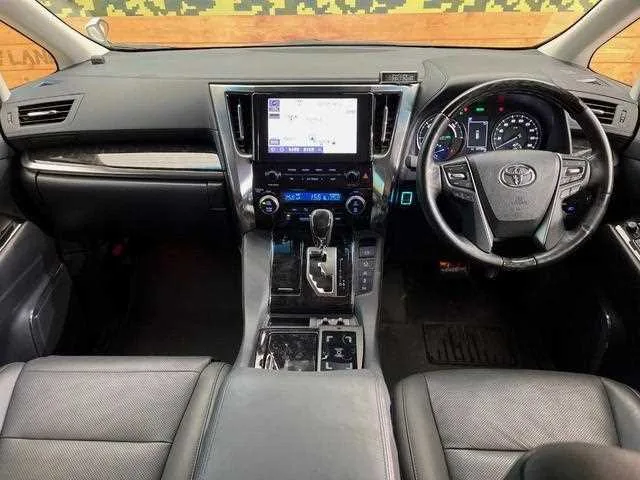 Toyota Alphard Hybrid 2022 — миниатюра 2